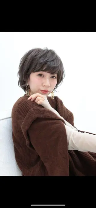 ショート カラー 韓国レイヤー/髪質 改善/縮毛🤍吉田のヘアスタイル