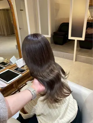 ロング 神田 紗羽のヘアスタイル