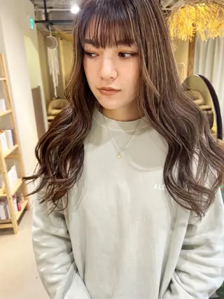 ロング ココルアナ 豊中美容室のヘアスタイル