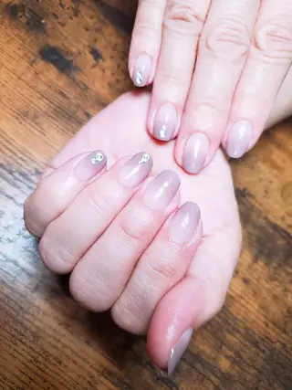 ネイル 佐藤 結衣のネイルデザイン