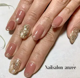 ミディアム sp anzeeのネイルデザイン