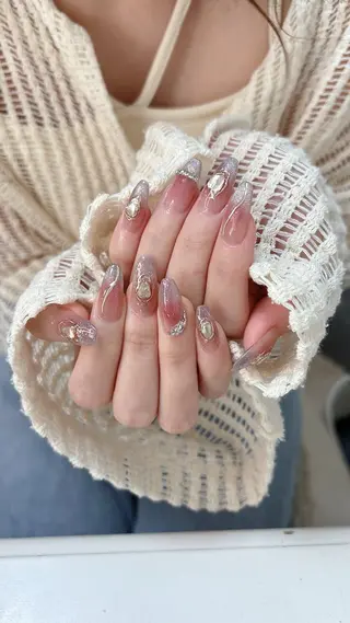 ネイル ネイルサロンD&D所属・劉 丹丹のネイルデザイン