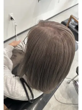 カラー 【TAKAYA】🌸 白髪ぼかしカラーのヘアスタイル