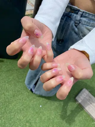 ネイル デコパーツが得意♪ ネイル/眉毛/エステの眉毛・アイブロウイメージ