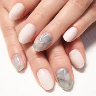 ネイル 山田 麻衣のネイルデザイン