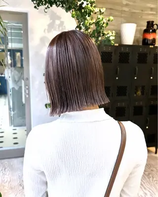 ショート 抜きっぱなしブロンド ササキカズマのヘアスタイル