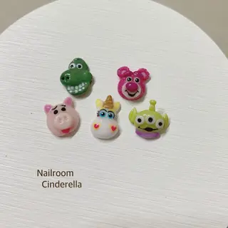 ネイル Nailroom. Cinderellaのネイルデザイン