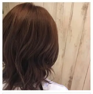 ミディアム カラー パーマ 奥谷 美代子のヘアスタイル