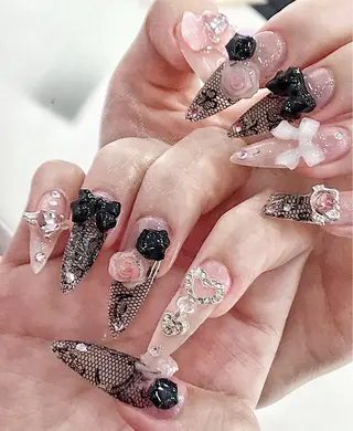 ネイル Lyna Nailのネイルデザイン