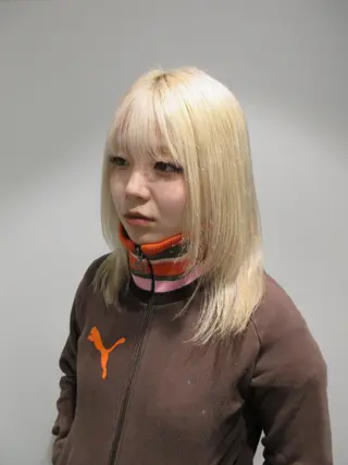 セミロング カラー ボブ/個性派🪽🍀 堀内志茉のヘアスタイル