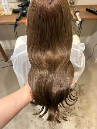 ロング カラー shu ブラウンピンクカラーのヘアスタイル