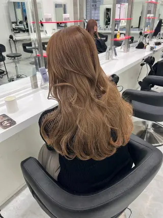 ロング カラー オリーブカラー🫒 レイヤーカット✂︎のヘアスタイル