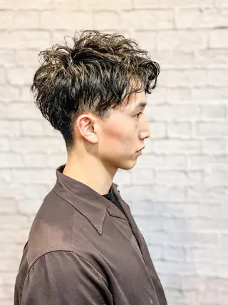 ミディアム グレイスフルバーバープラチナム六本木店所属・六本木メンズヘア 大橋勇貴のヘアスタイル
