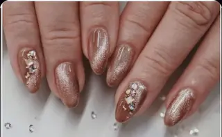 ネイル 大塚眉毛|ハンドケア |肌管理の眉毛・アイブロウイメージ