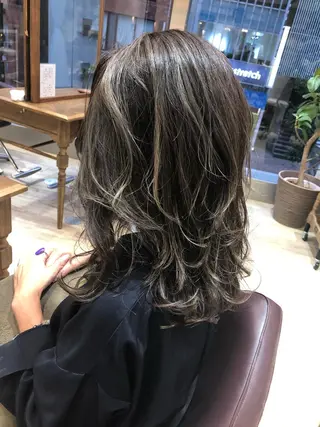 セミロング カラー 🍀褒められヘア🍀 松尾舜のヘアスタイル