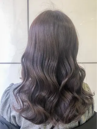 ロング カラー 関 彩花のヘアスタイル