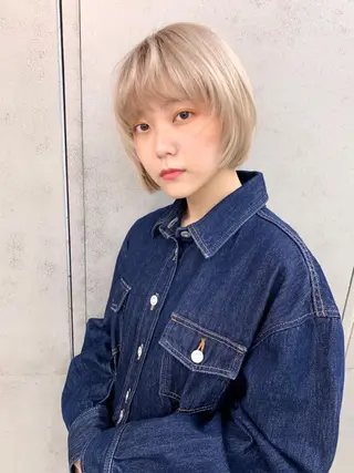 ショート カラー raika .のヘアスタイル