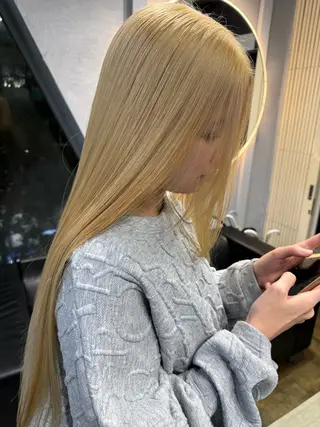 ロング カラー dao/ミルクティー /ブラウン/ブロンドのヘアスタイル