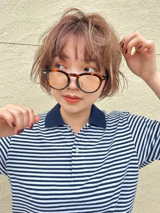 ショート カラー ヘアアレンジ 青栁 穂香のヘアスタイル
