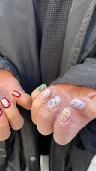 ネイル 梶山 美月のネイルデザイン