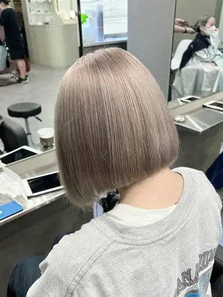 ショート カラー Via officialのヘアスタイル