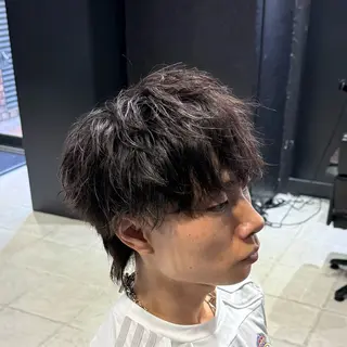 ミディアム パーマ メンズ 難波/メンズウルフ・ フェザーパーマ鶴田文のヘアスタイル