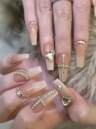 ネイル 💕チップネイル 🩷のネイルデザイン