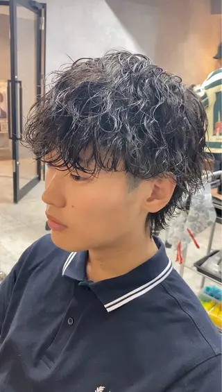 パーマ メンズ メンズサロンANDY 御堂筋なんば店所属・大阪メンズヘアのプロ 高橋 直希のヘアスタイル