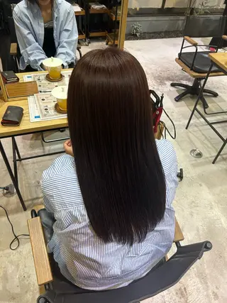 ロング カラー 松岡 雪水のヘアスタイル