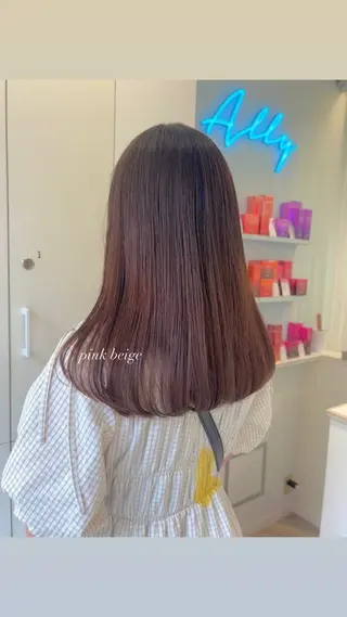 ロング ParveMix 宮﨑 梨里のヘアスタイル