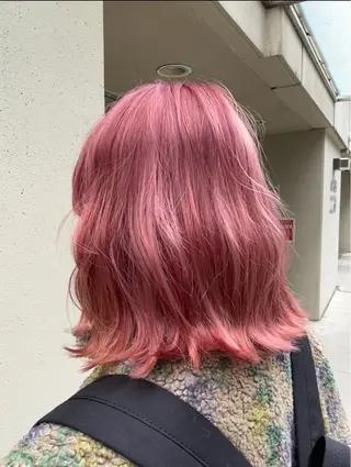 セミロング カラー Kana .のヘアスタイル