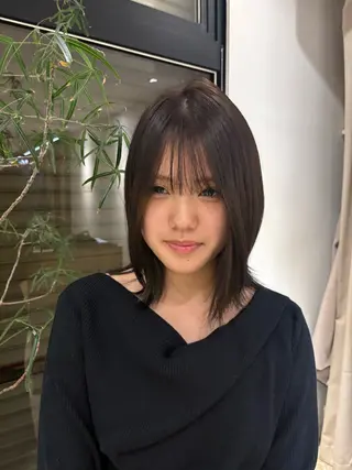 ミディアム NAVY/ Miharuのヘアスタイル