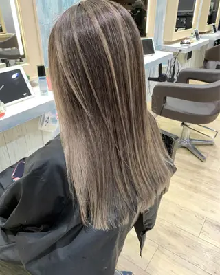 ロング カラー LUSTRE クロサワのヘアスタイル