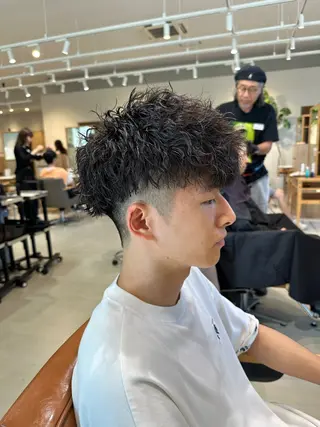 パーマ メンズ 永野 真也のヘアスタイル