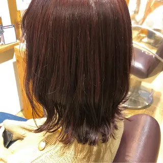 ミディアム カラー 小森 樹奈のヘアスタイル