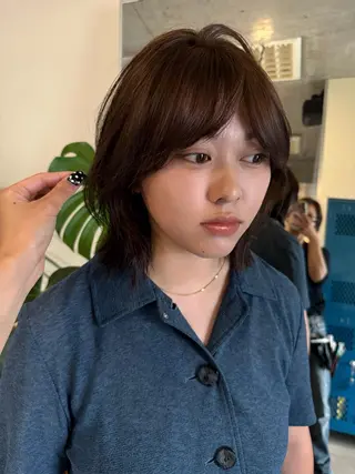 ミディアム レイヤーカット\ウル フ　chinatsuのヘアスタイル