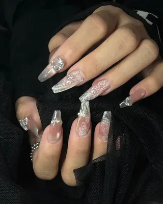 ネイル Haluca 長さ出し🍀のネイルデザイン