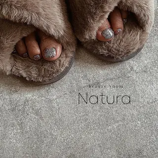 ネイル マツエク・マツパ アイブロウ beautyroom Naturaのネイルデザイン