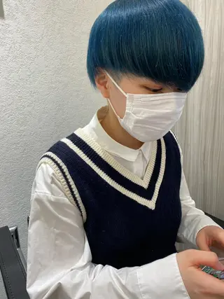 ショート カラー ムトウセイマ/艶髪 /艶ケアWブリーチのヘアスタイル