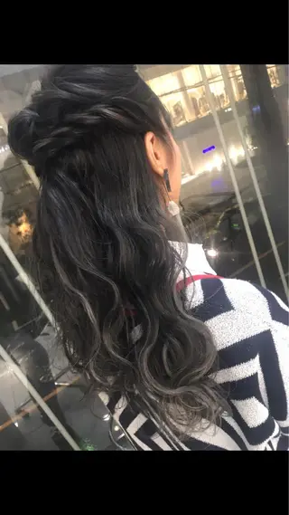 セミロング カラー LAS 代表 ナガカワ コウヘイのヘアスタイル