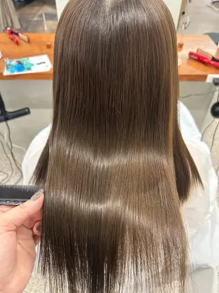 ミディアム カラー sakura / Fierのヘアスタイル