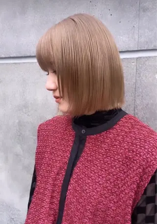 ショート まお♡レイヤーカット 耳ツボジュエリーのヘアスタイル