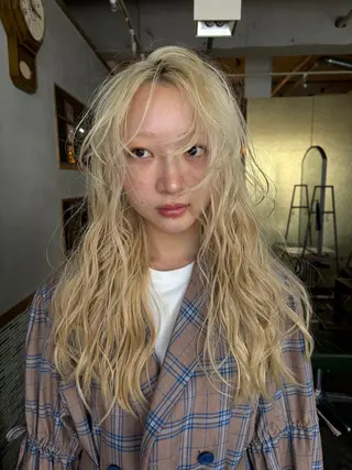 ロング 心斎橋ハイトーン/ カノンのヘアスタイル