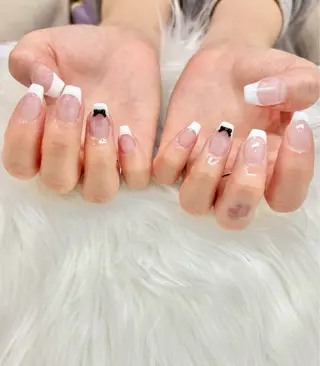 ミディアム Angie Nail所属・Angie Nail CHIYURIのネイルデザイン