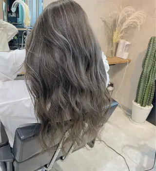 ロング R/🤎 パーマ&ブリーチ🔥のヘアスタイル