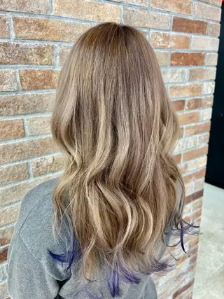 ロング カラー 牛尾 丈のヘアスタイル