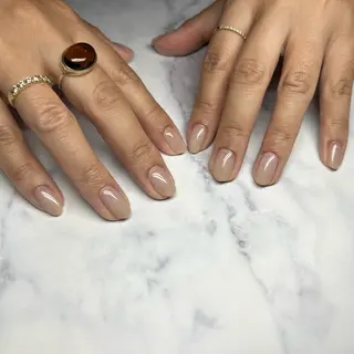 ネイル neroli スタッフのネイルデザイン