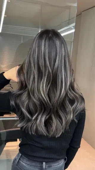 ロング 💖韓国風💖 レイヤー/LISAのヘアスタイル