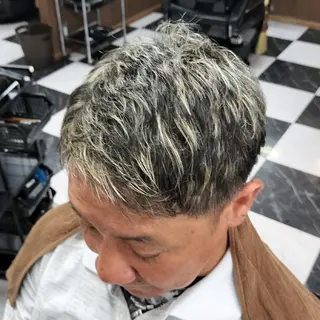 ショート カラー MORIGEN fellowship REGU所属・ささい てるゆきのヘアスタイル