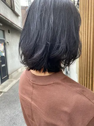 ミディアム カラー BELO/ yuzuのヘアスタイル